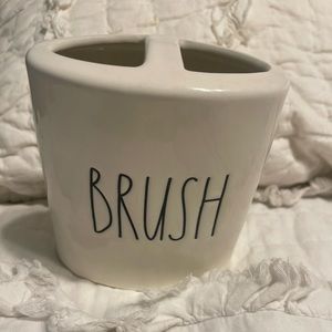 Rae Dunn tooth brush holder